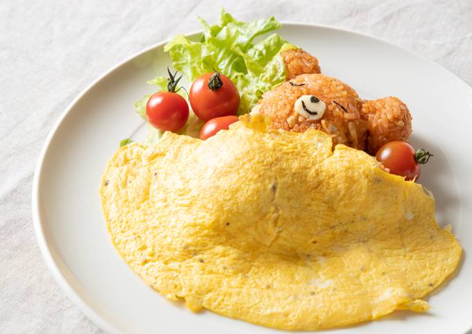 Recipe of Favorite Kawaii♥ Sleeping Bear Omurice(Omelette with Fried Rice)