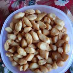 รูปของ Biji ketapang renyah