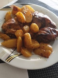 Φωτογραφία της συνταγής Κοτόπουλο με πατάτες στον φούρνο