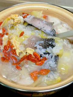 《虱目魚皮粥》 的食譜成品照片