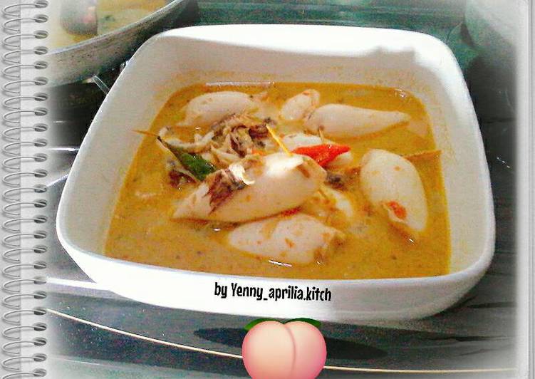 Gulai cumi isi tahu