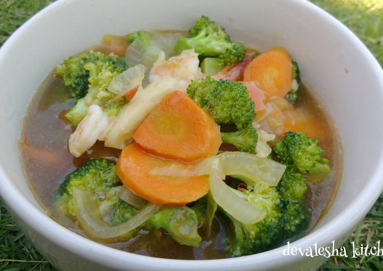 Langkah Mudah untuk Menyiapkan 526. Ca Brokoli Udang yang Menggugah Selera