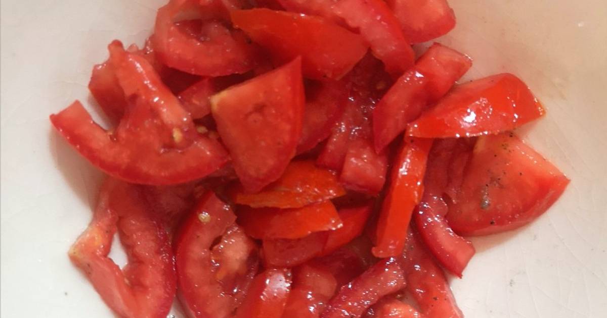 Ensalada Básica De Tomate Receta De Romy Repetto- Cookpad