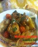 Muslitos de pollo asados con tomatitos y champiñones