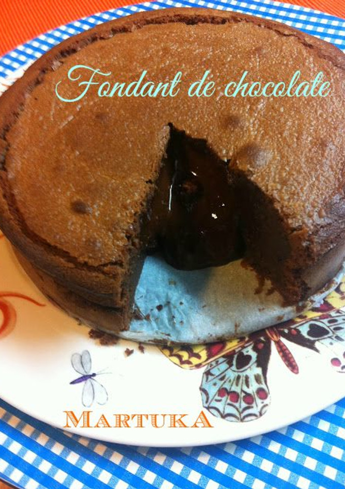 Una foto de Pastel de chocolate fundido (Fondant de chocolate)