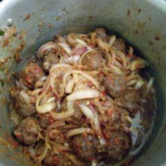 A picture of Meat ball sauce.