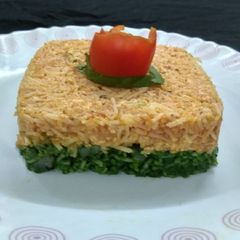 A picture of Palak paneer pulao.