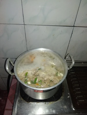 Langkah Mudah untuk Membuat Resep Sayur sop daging sapi dan bakso Anti Ribet, Enak Banget