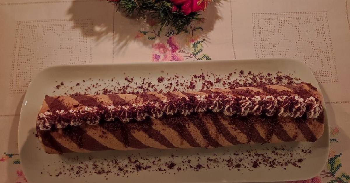 Bûche de noël chocolat insert mangue passion de Pastrypauline - Cookpad