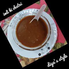 A picture of Imli ki khatti methi chutney.