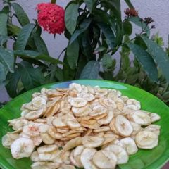 A picture of Nendran banana chips.