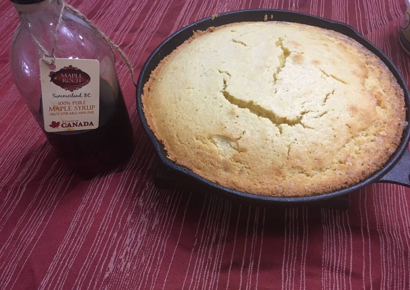 Cornbread (Plain) in da frying pan