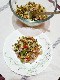 স্প্রাউট আমলকি স্যালাড(sprout aamloki salad recipe in Bengali) রেসিপির প্রধান ছবি