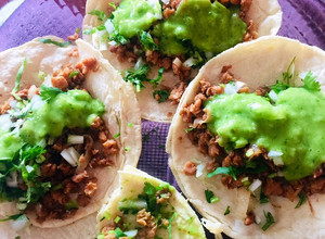 Una foto de Tacos de soya
