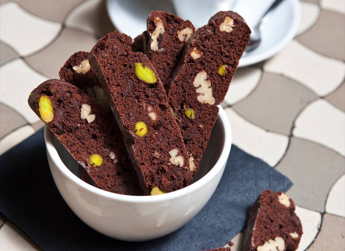 Csokoládés-pisztáciás biscotti recept recept fotó