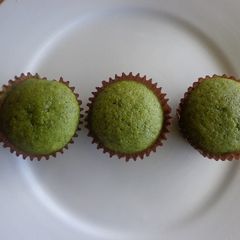 A picture of Spinach Muffins.