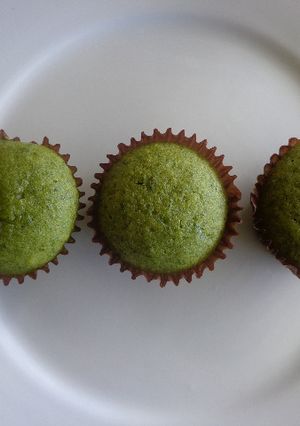 A picture of Spinach Muffins.