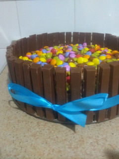 Una foto de Tarta de kit kat🤤