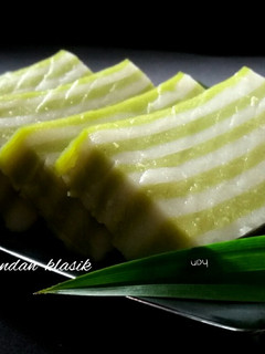 Foto resep Kue Lapis Pandan Klasik #pr_lapistradisional