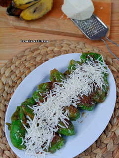 Foto resep Pisang goreng pandan topping susu keju