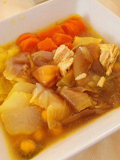 Una foto de Cocido sin grasa con pollo a mi manera