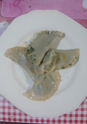 Una foto de Torteletis caseros de espinaca, jamón y queso
