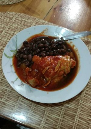Foto principal de Pollo al guajillo para niños