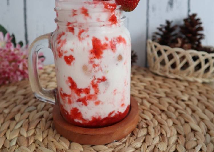 Cara Gampang Menyiapkan Strawberry milk ala Korea Anti Gagal