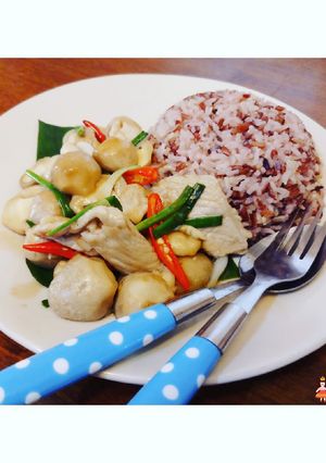 รูปของ ผัดเห็ดฟาง,,,🌶🐷🍄🐷🌶#กินผักรักสุขภาพ1