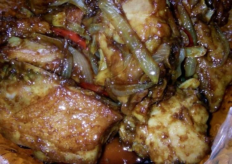 Ayam goreng saus mentega