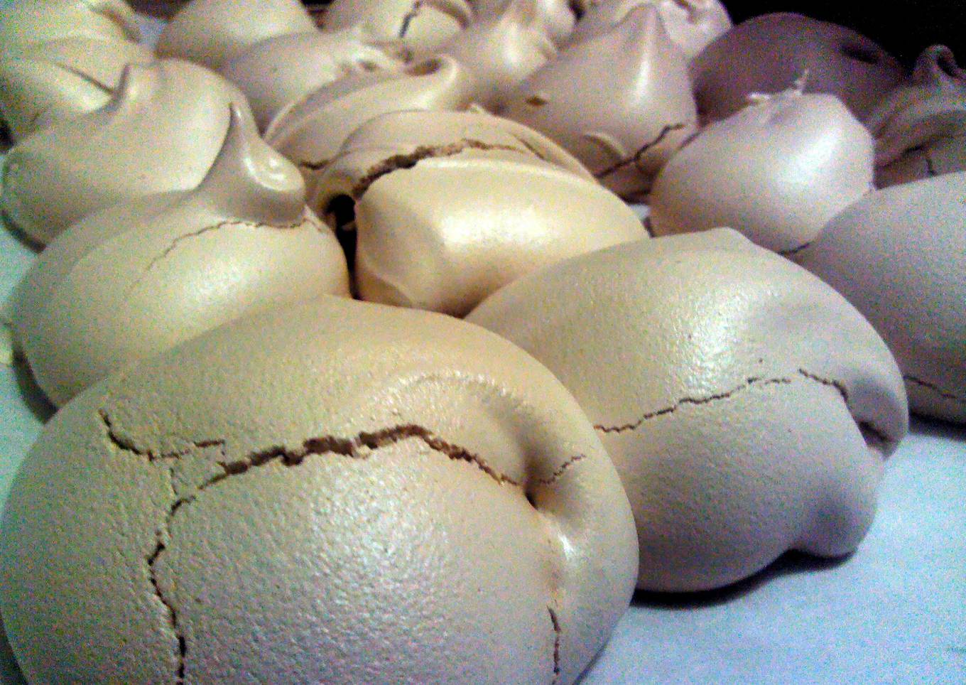 Sea foam clusters