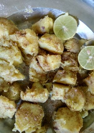 A picture of Sweet potato (shakkarkandhi) without water.
