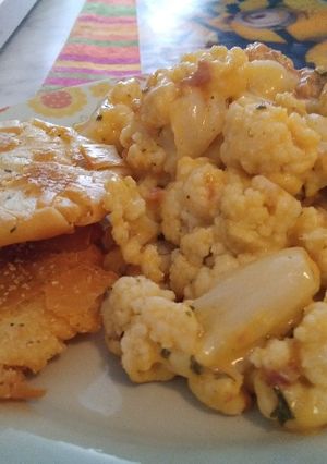 Una foto de Mac and Cheese de Cauliflower. Keto & Low Carb
