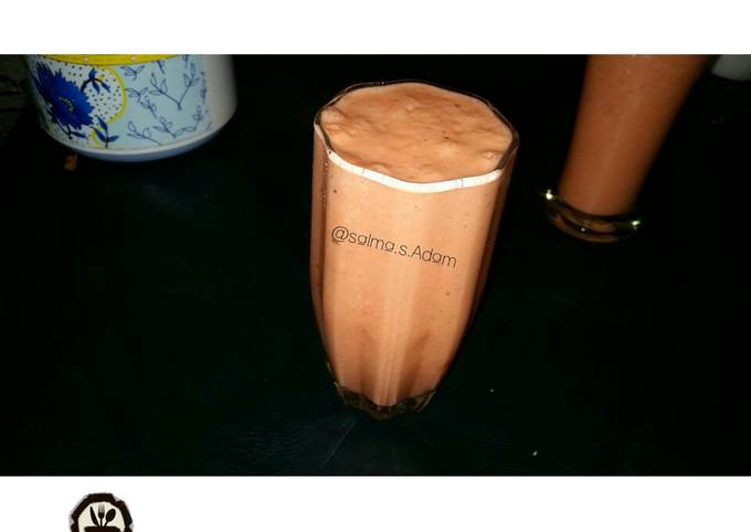 Watermelon and banana smoothie by salma.s.Adam(ful@rny_classy_b)