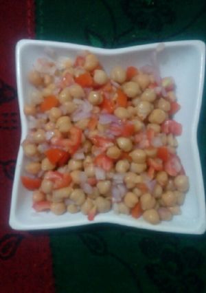 A picture of Chana chat.