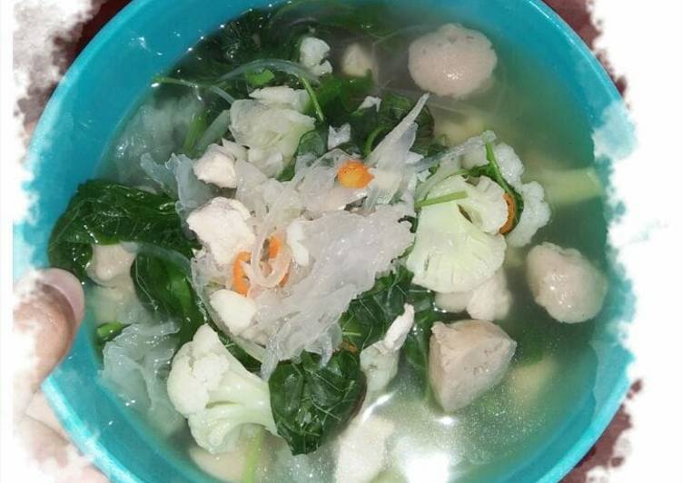 Resep Sop diet (bayam, kol,jamur, bakso), Menggugah Selera