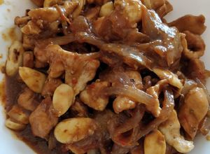Foto principal de Pollo con almendras con Monsieur Cuisine o Thermomix