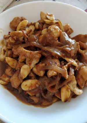 Una foto de Pollo con almendras con Monsieur Cuisine o Thermomix