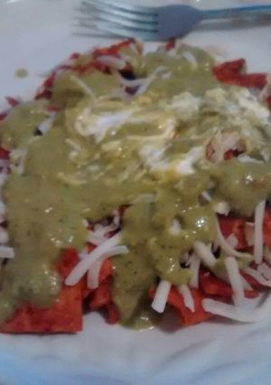 Una foto de Chilaquiles muy sencillos y ricos