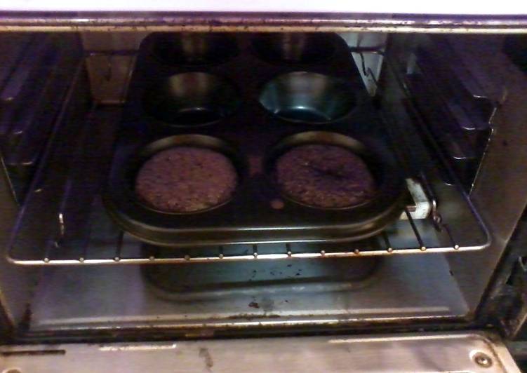 Step-by-Step Guide to Prepare Quick ¢HocOl@T€ CUPCAKES