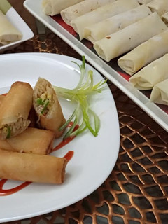 A picture of Spring Rolls.