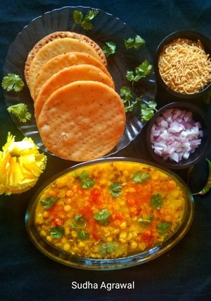दाल पकवान(Dal pakwan recipe in hindi) रेसिपी मुख्य फोटो