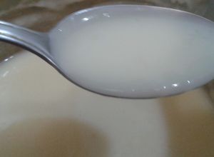 Una foto de Salsa blanca exprés: versión vegana y tradicional, sin gluten y en microondas!! 👍