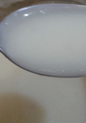 Una foto de Salsa blanca exprés: versión vegana y tradicional, sin gluten y en microondas!! 👍
