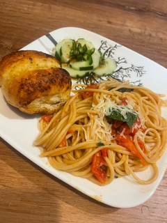 A picture of Tomato Basil Pasta.