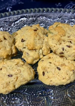 A picture of Granola cookies 🍪.