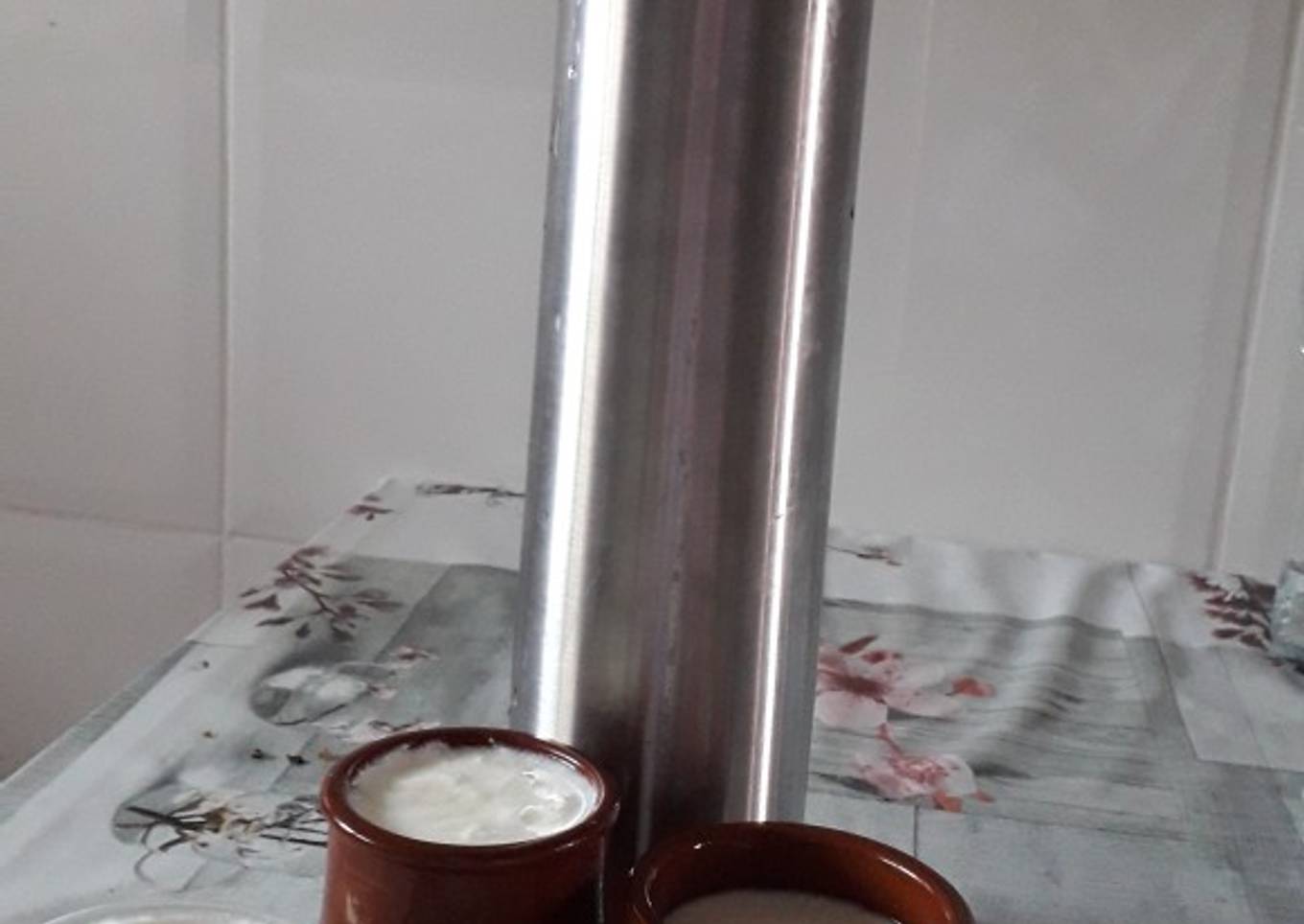 Yogur casero hecho en un termo