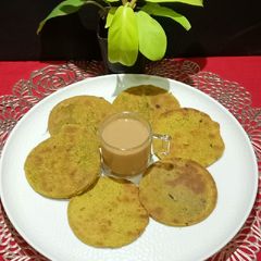 A picture of Barley Flour Biscuit Masala Bhakri.