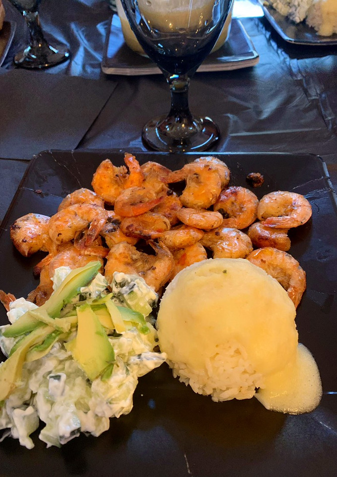 Una foto de Camarones 🦐 con salsa de mango🥭