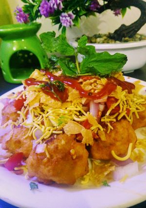 A picture of Ram ladoo chat.